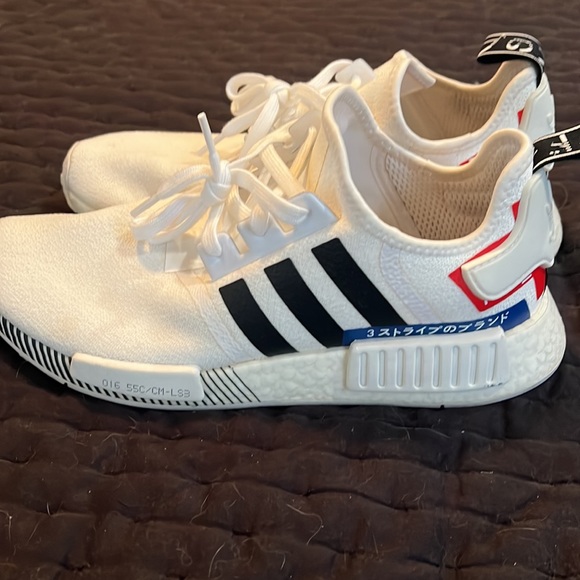 adidas NMD R1 size 10 - Picture 5 of 6